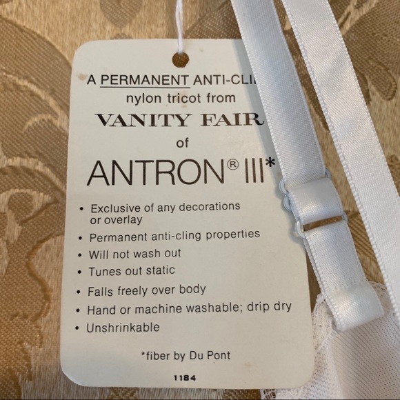 💰SALE💰 Vintage *NWT* Vanity Fair Slip - Picture 8 of 12